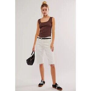 FRAME Women’s The Cycling Short size 27 NWT Natural Denim Bermuda Raw Hem